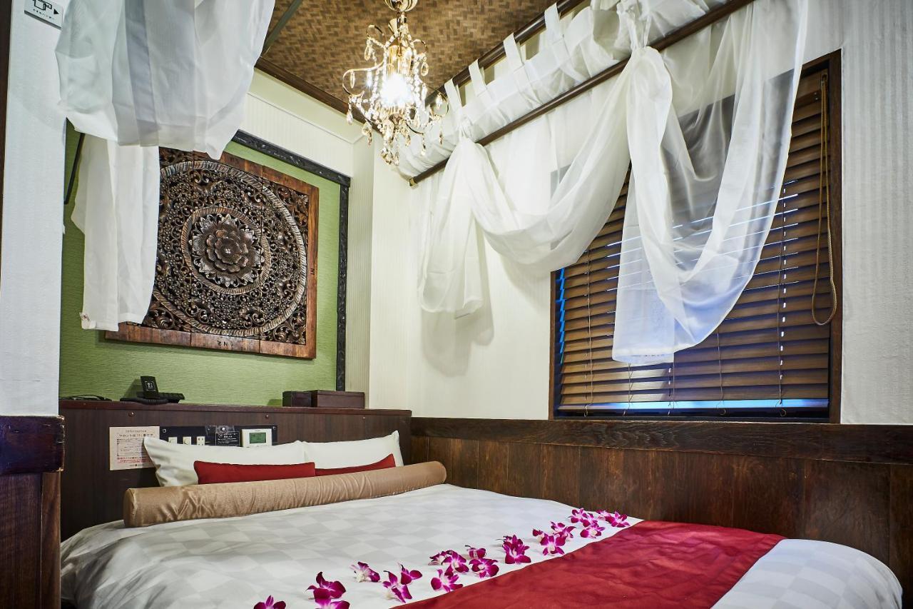 Petit Bali Ikebukuro (Adults Only) Hotel โตเกียว ภายนอก รูปภาพ