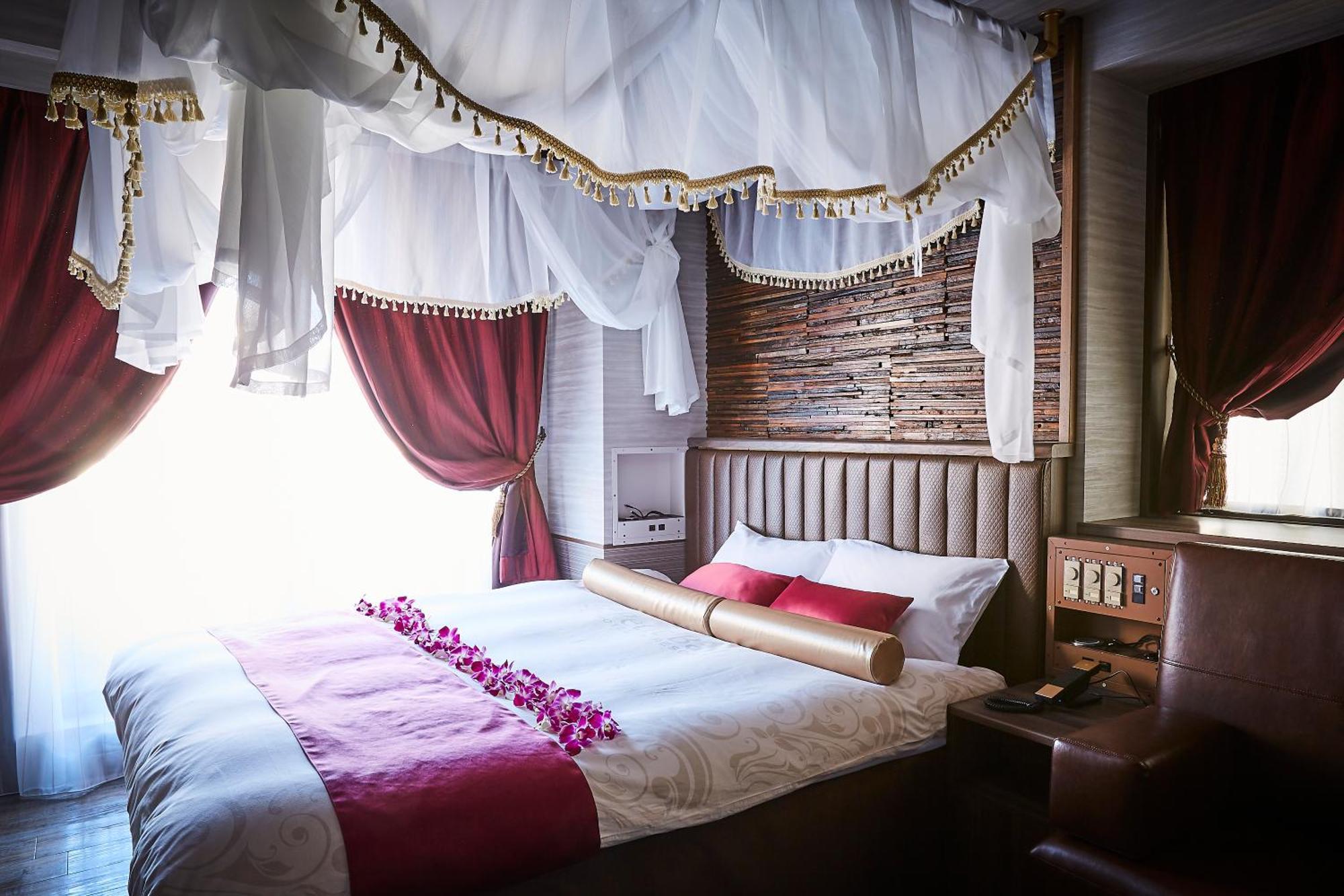 Petit Bali Ikebukuro (Adults Only) Hotel โตเกียว ภายนอก รูปภาพ